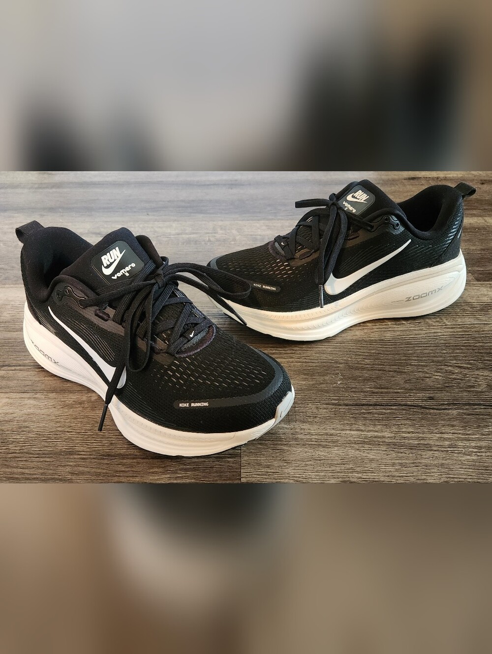 **NEW** Nike Vomero 18 Zoom X Sz 8.5 Black Coconut Milk Iron White HM6804-005